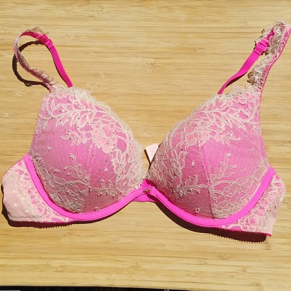 Victoria's Secret Other - 🌻SALE! Victoria Secret Bra🌻